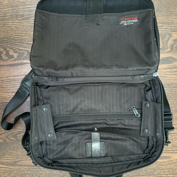 Tumi notebook bag - Picture 3 of 7